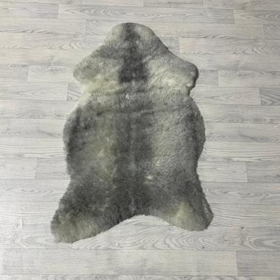 IJslander schapenvacht grijs wit 110x70cm M