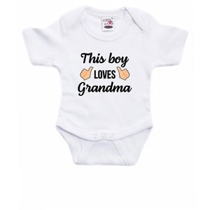 This boy loves grandma cadeau baby rompertje wit jongens