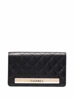 CHANEL Pre-Owned portefeuille matelassé à plaque logo (2017-2018) - Noir - thumbnail