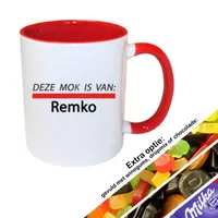 Streep mok met naam (rood)