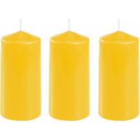 Stompkaars in het goudgeel - 3x stuks - 10 x 5 cm - Home basics sfeer kaarsen - dikke kaarsen Stompkaars in het goudgeel - 3x stuks - 10 x 5 cm - Home basics sfeer kaarsen - dikke kaarsen