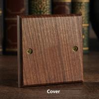 RetroLux Zwart Walnoot 1-4 Gang Wandschakelaar met Messing Toggle