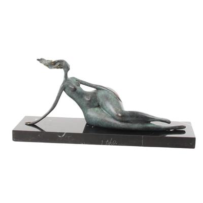 A MODERNIST BRONZE SCULPTURE OF A RECLINING FEMALE NUDE