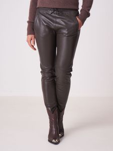 Zachte leren broek met elastische tailleband