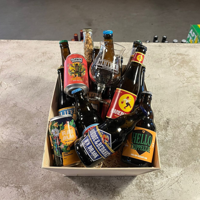 Hellobier Afscheidsgeschenkverpakking 13 Bieren + Glas + Pinda's + Grote Mand