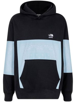 Supreme x The North Face hoodie à imprimé bandana - Noir