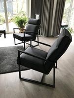 Set van 2 leren fauteuils met stalen frame en hoge rug - zwart leer - Echt leer, Industrieel, ontdek de vele Leersoorten en Kleuren bij ShopX