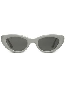 Gentle Monster lunettes de soleil Conic G6 à monture papillon - Gris