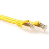 ACT Gele 0,5 meter LSZH SFTP CAT6A patchkabel snagless met RJ45 connectoren