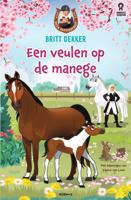 Een veulen op de manege (Hardback)