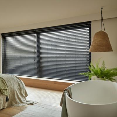 Houten jaloezieën 50mm (Lindehout)