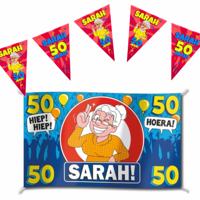 Set van 1x Sarah/50 jaar gevelvlag 90 x 150 cm en 3x vlaggenlijnen 10 meter