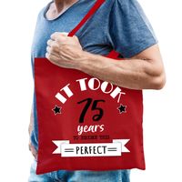 Cadeau tas voor heren - 75 en perfect - rood - katoen - 42 x 38 cm - vijfenzeventig - shopper - thumbnail