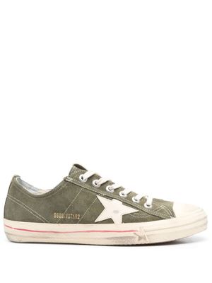 Golden Goose baskets lacées à patch étoile - Vert