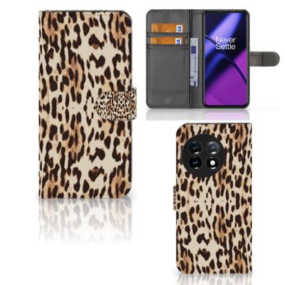 OnePlus 11 | Telefoonhoesje | Met pasjeshouder | Leopard