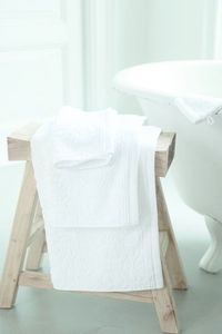Pip Studio Pip Studio Douchelaken Tile de Pip White 70x140