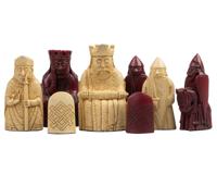 Isle of Lewis 8 cm Rode Schaakstukken Officiële Ltd Edition Set