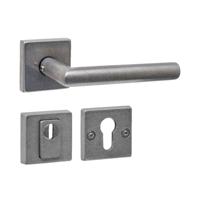 Intersteel Achterdeurbeslag SKG3 deurkruk Jura met Vierkant Veiligheidsrozet RVS getrommeld