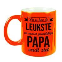 Leukste en meest geweldige papa cadeau mok / beker neon oranje 330 ml - cadeau verjaardag / Vaderdag - feest mokken