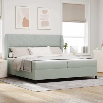 Boxspring bed met matras Lichtgrijs 200 x 200 cm Fluweel