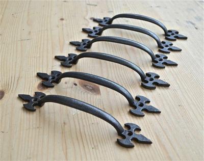 Lade greep hendel 'Gothic Fleur' set van 6 stuks vintage hendel metaal zwaar zwart 160mm Lade greep hendel 'Gothic Fleur' set van 6 stuks vintage hendel metaal zwaar zwart 160mm