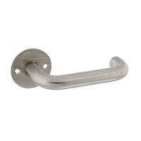 P&E P+E Gatdeel deurkruk U-model op ronde rozet 8mm stift rvs geborsteld P&E P+E Gatdeel deurkruk U-model op ronde rozet 8mm stift rvs geborsteld