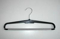 Hanger HW22 alles/broekhanger 37cm zwart