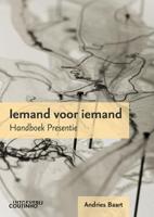 Iemand voor iemand - Handboek presentie (Paperback)