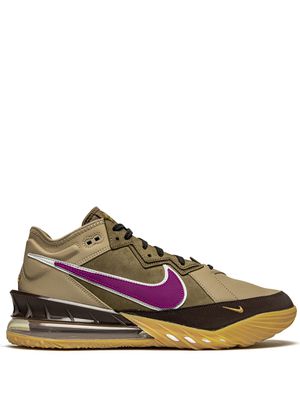 Nike x Atmos baskets Lebron 18 - Vert