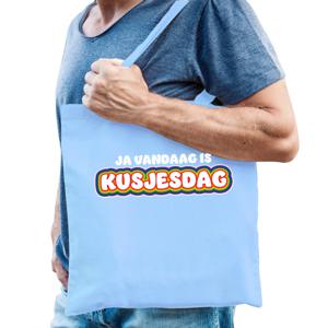 Gay Pride tas voor heren - kusjesdag - licht blauw - katoen - 42 x 38 cm - regenboog - LHBTI