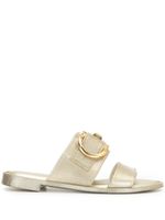 Ferragamo sandales Gancini métallisées - Or