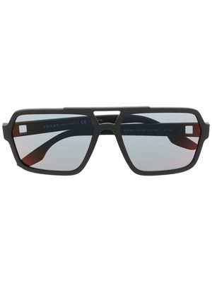 Prada Eyewear lunettes de soleil à monture navigateur - Noir
