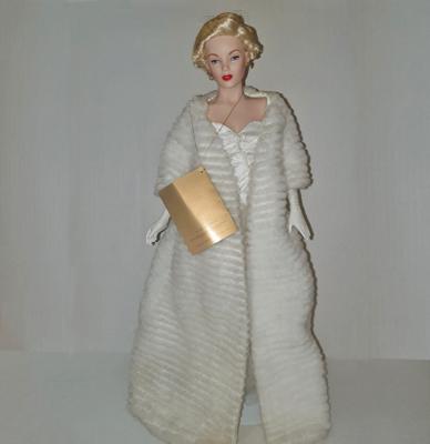 Franklin Mint Marilyn Monroe Porcelain Doll " All about Eve " with original box