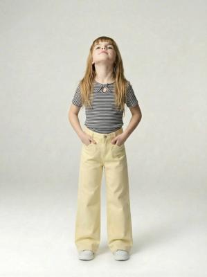 Wijde broek voor meisjes met hartvormige zakken lichtgeel Wijde broek voor meisjes met hartvormige zakken lichtgeel