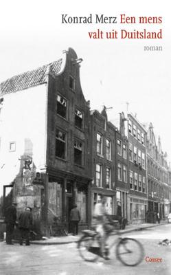 Een mens valt uit Duitsland (Paperback)