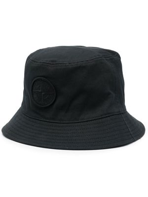 Stone Island bob à logo brodé - Noir