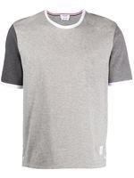 Thom Browne t-shirt à manches contrastantes - Gris - thumbnail