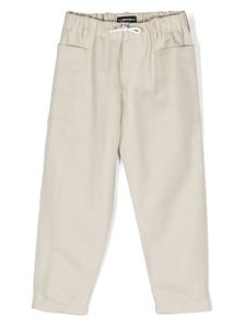 Emporio Armani Kids pantalon à logo brodé - Tons neutres