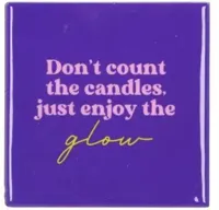 Daan Kromhout Design tegeltje keramiek dont&apos;t count the candles 10x10cm paars