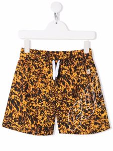 Givenchy Kids short de bain à slogan imprimé - Jaune