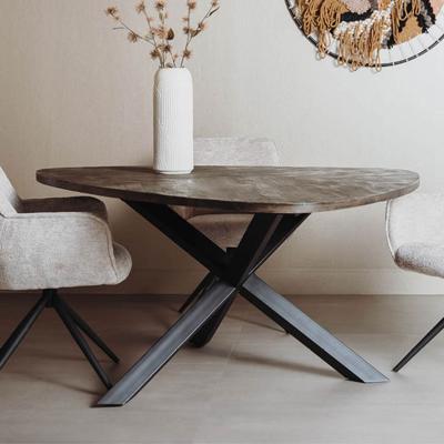 Tower Living Driehoekige Eettafel 'Trivero' Mangohout, 150 x 150cm, kleur Bruin Tower Living Driehoekige Eettafel 'Trivero' Mangohout, 150 x 150cm, kleur Bruin