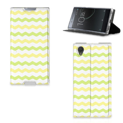 Sony Xperia L1 | Hoesje met Magneet | Waves Yellow
