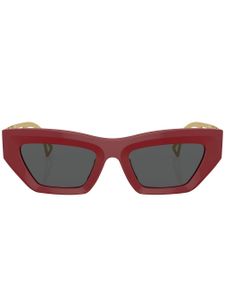 Versace Eyewear lunettes de soleil carrées à logo embossé - Rouge