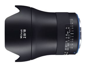 Zeiss Milvus 18mm F/2.8 Canon