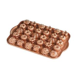 Nordic Ware Tea Cakes & Candies Bakvorm