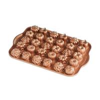 Nordic Ware Tea Cakes & Candies Bakvorm