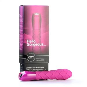 key by jopen - ceres lace massager roze