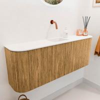 Toiletmeubel Mondiaz Joya | 113.2 cm | Meubelkleur Oak | Faye wastafel Talc Midden | Zonder kraangat(en) Toiletmeubel Mondiaz Joya | 113.2 cm | Meubelkleur Oak | Faye wastafel Talc Midden | Zonder kraangat(en)