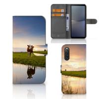 Sony Xperia 10 V | Telefoonhoesje | Met pasjeshouder | Koe