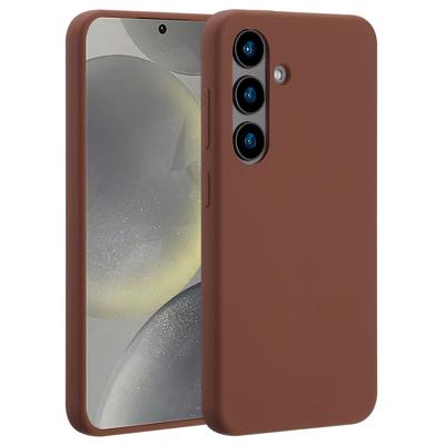 AccezzLiquid Silicone Backcover met MagSafe voor Samsung Galaxy S24 Telefoonhoesje Bruin